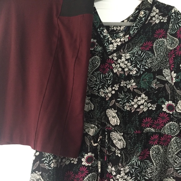 Blouse and pencil skirt both for 25.00 - Picture 2 of 2